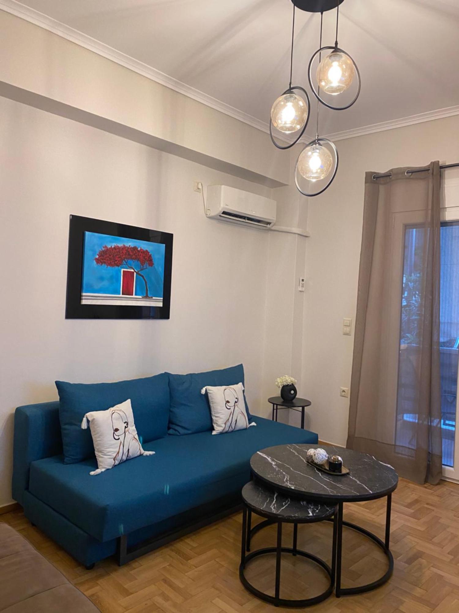 Maria Cozy In Neos Kosmos-athens Apartment *